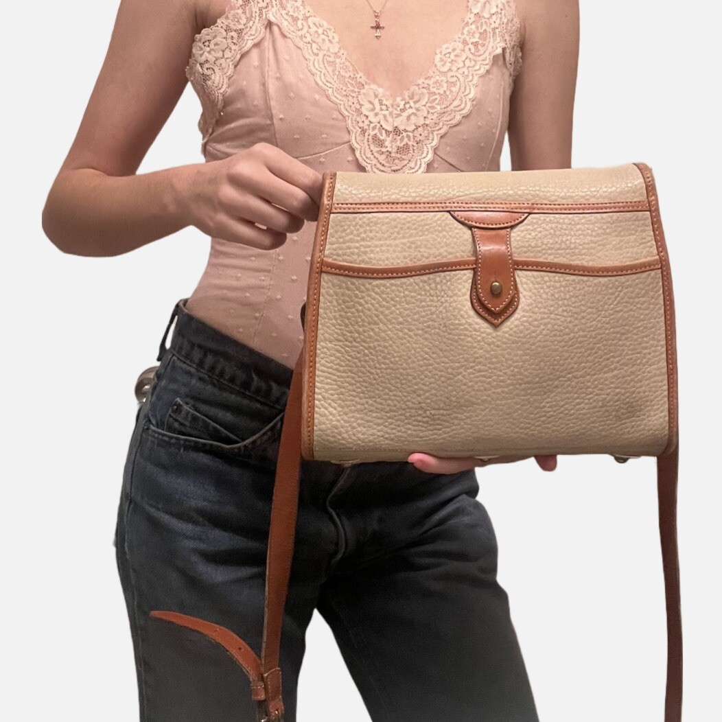 Vintage Dooney & Bourke Purse R25 Medium Essex Bone British Tan Leather thumbnail 3