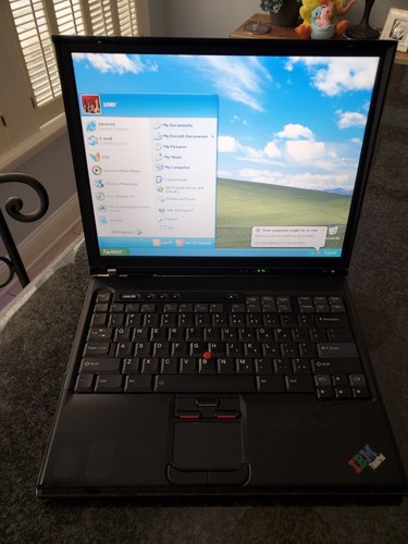 IBM Thinkpad T42 Laptop, Windows XP, Pentium M, 1GB RAM 35GB HD tested w/ issues