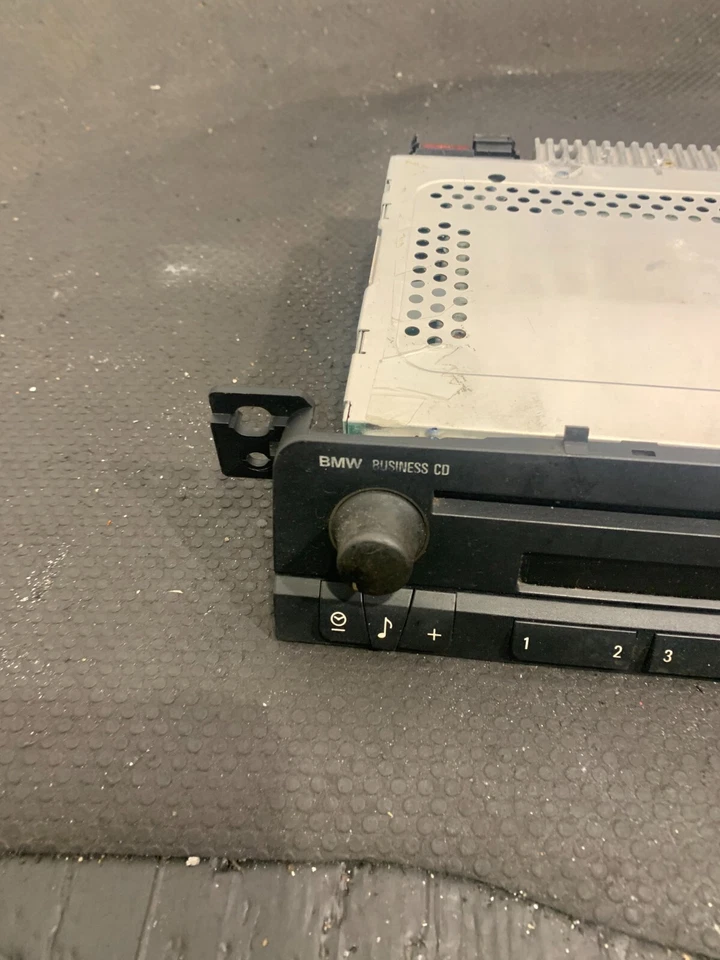 2006 BMW 3 SERIES E46 CD PLAYER HEAD UNIT 6943435-01 #2 - Image 2 of 4