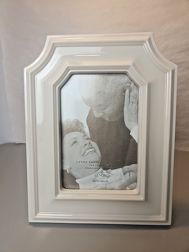 Lenox China 4" x 6" Picture Frame NEW Perle White Classic Bevel Ivory USA - Picture 8 of 8