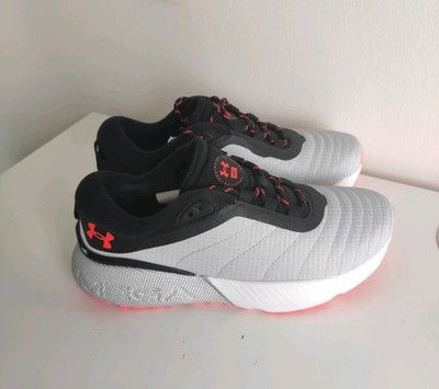 Under Armour HOVR Mega Warm Gr. 38.5 Halo Gray Beta