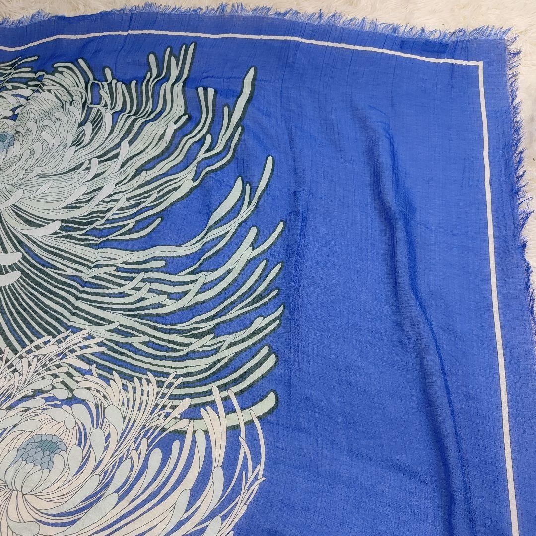 GUCCI Large Silk Rayon Scarf with Floral Pattern, 118cm x 125cm thumbnail 4