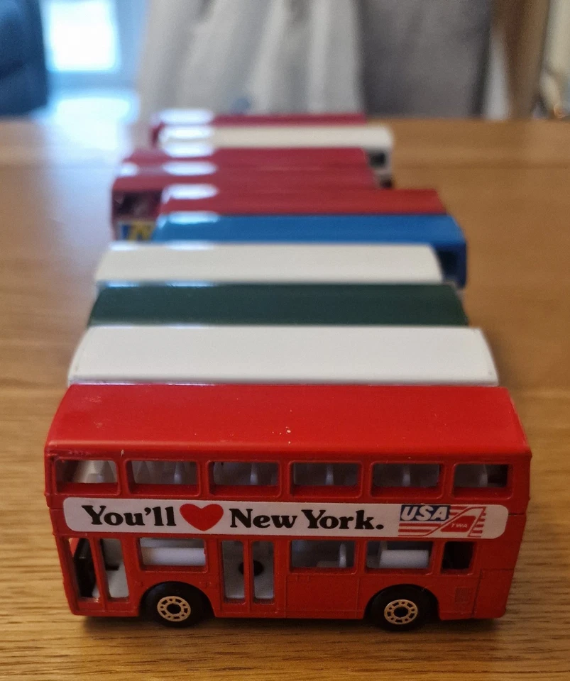 Lote de 10 autobuses Matchbox MB17 The Londoner varios diseños Joblot  Foto 4 de 4