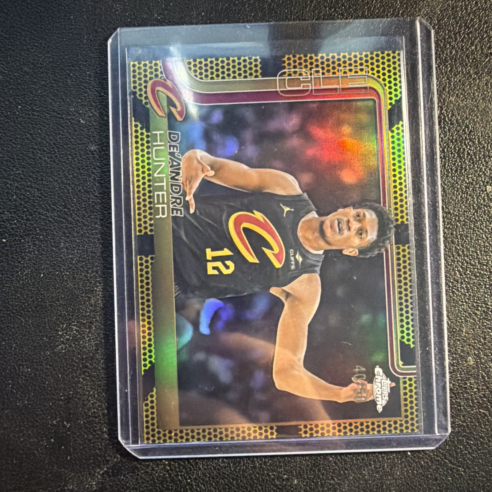 DE'ANDRE HUNTER 2025-26 TOPPS CHROME GOLD BASKETBALL REFRACTOR /50 