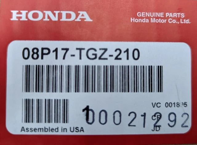 Alfombrillas originales Acura para todas las estaciones (TLX) (Tipo S) 08P17-TGZ-210 Foto 3 de 4
