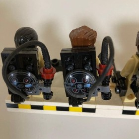 LEGO Ideas Ecto-1 21108 Ghostbusters Sale of only 4 Mini Figs