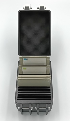Rugged Protective Carrying Case for 3.5" Floppy Disks - Holds 25 Disks - Picture 2 of 4