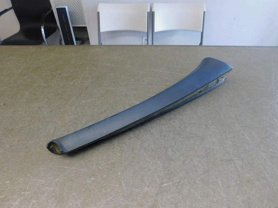 W116 450SEL 450SE 280SEL 280SE 300SD DOOR TRIM PILLAR MOLDING RIGHT - BLUE - Image 2 of 4
