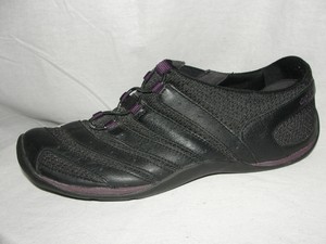ecco purple shoes