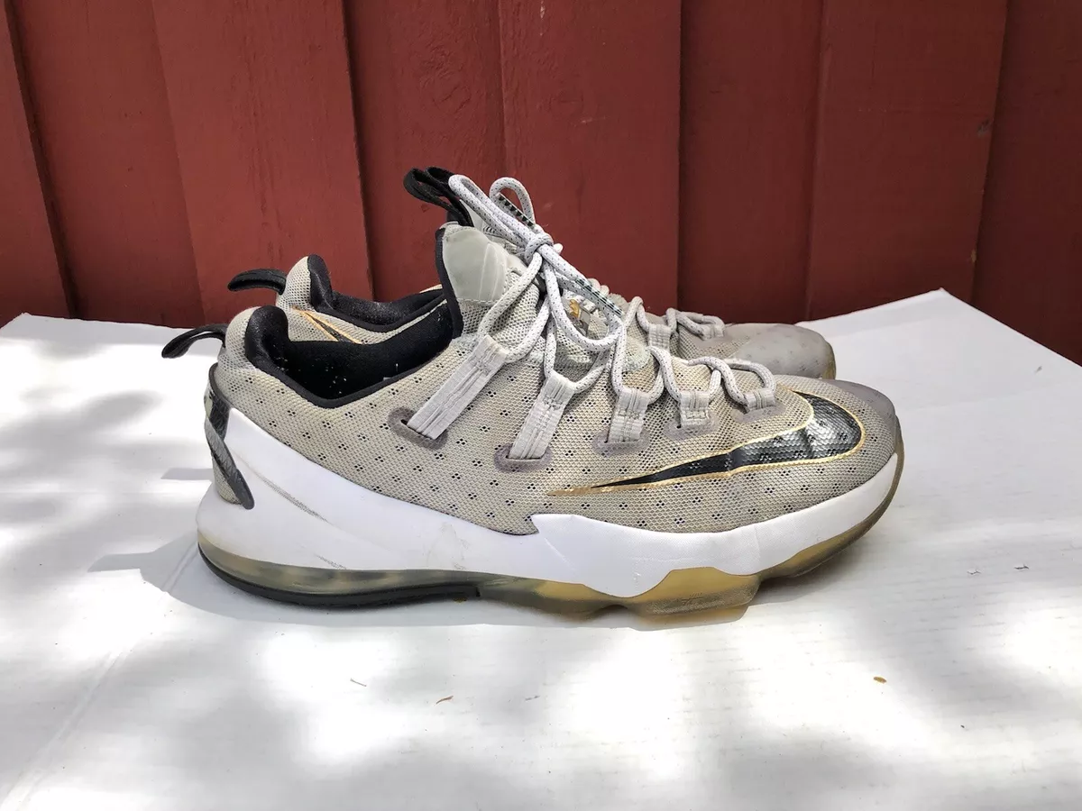 Lebron 13 low cool hotsell grey