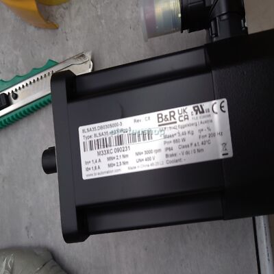 NEW B&R Servo Motors 8LSA35.DB030S000-3 PLC