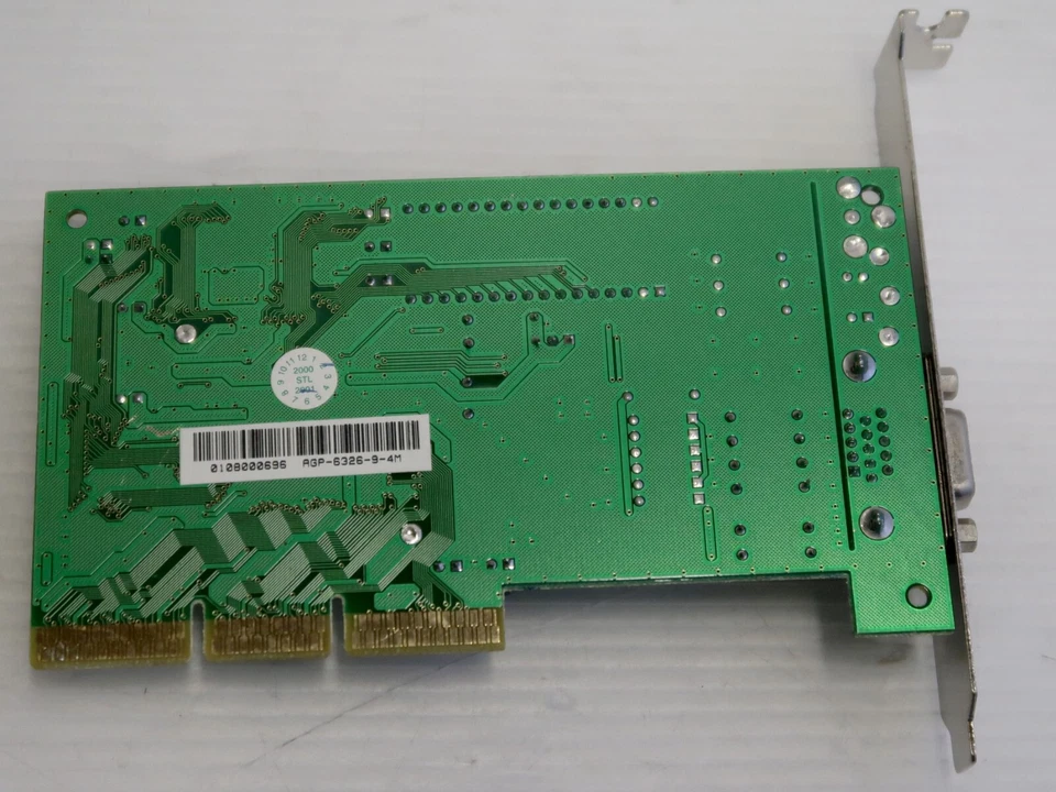 SiS6326 AGP, 4MB, AGP 2x, Butterfly AGP-6326-9-4M, VIDEO CARD - WORKING! - Image 3 of 4