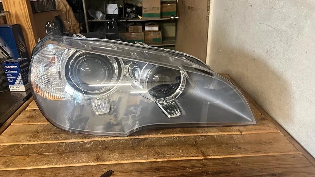 11-13 BMW E70 X5 FRONT RIGHT PASSENGER SIDE XENON HEADLIGHT 