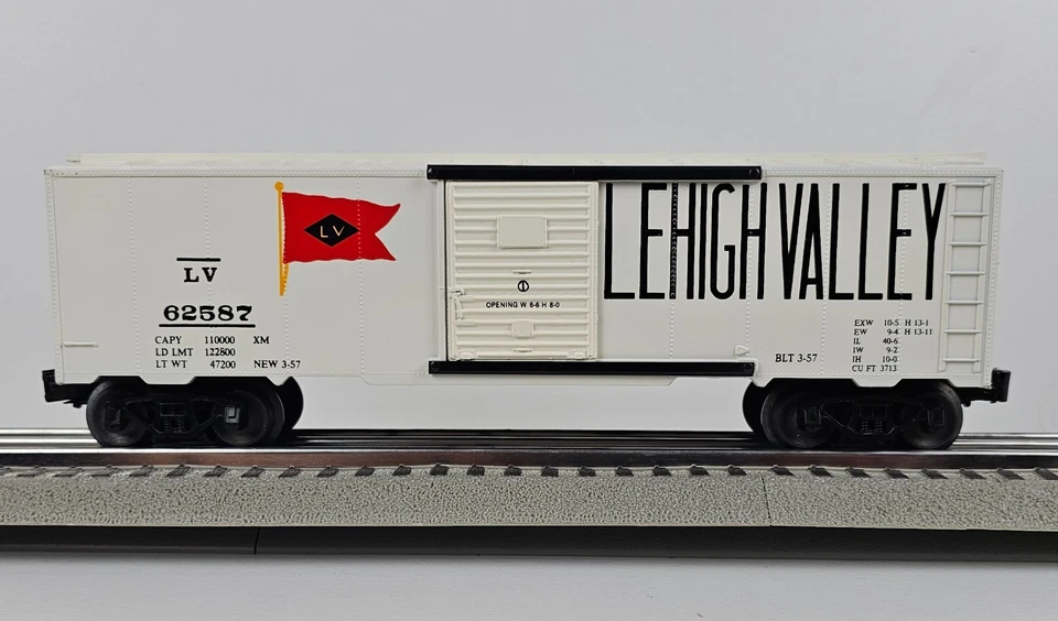 KMT/ Franks Roundhouse #19 Lehigh Valley 62587 Boxcar O Gauge NOS New - Image 4 of 4