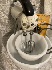 Vintage Sunbeam Mixmaster Stand Mixer Model 5B White ~ Two Bowls & Beaters Works