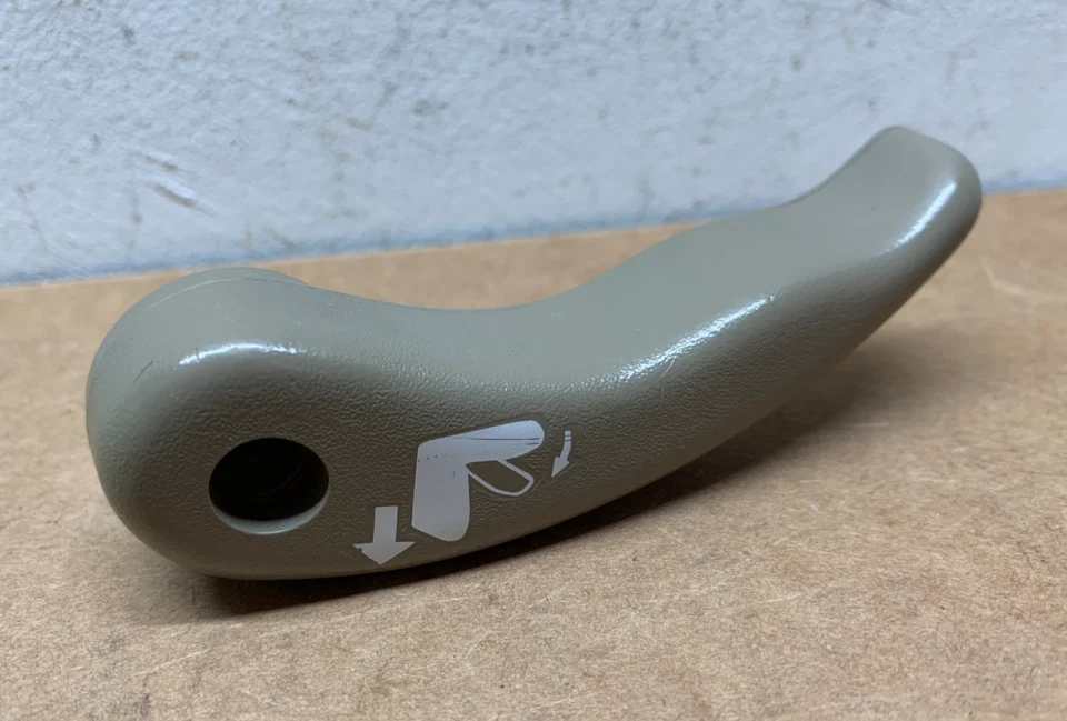 Chevy GMC CK1500 1988-1999 camioneta Silverado interior asiento pasajero palanca beige Foto 2 de 4