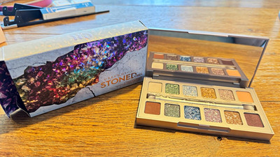 Urban Decay Stoned Vibes Lidschatten-Palette 12x0,85 g Glitzer/Schimmer