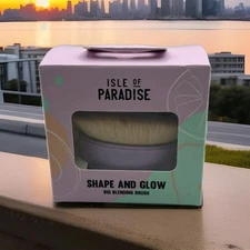 Isle of Paradise Shape and Glow Self Tan Blending Brush Palm Sized
