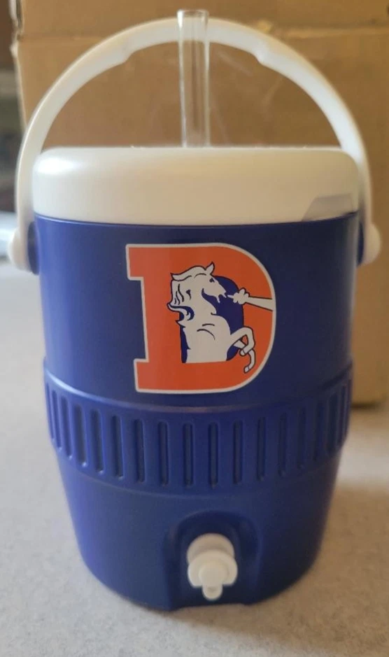 DENVER BRONCOS 2025 RECUERDO LATERAL ENFRIADOR TAZA TAZA 16 OZ CON PAJITA ¡MILLA DE ALTURA! Foto 2 de 4