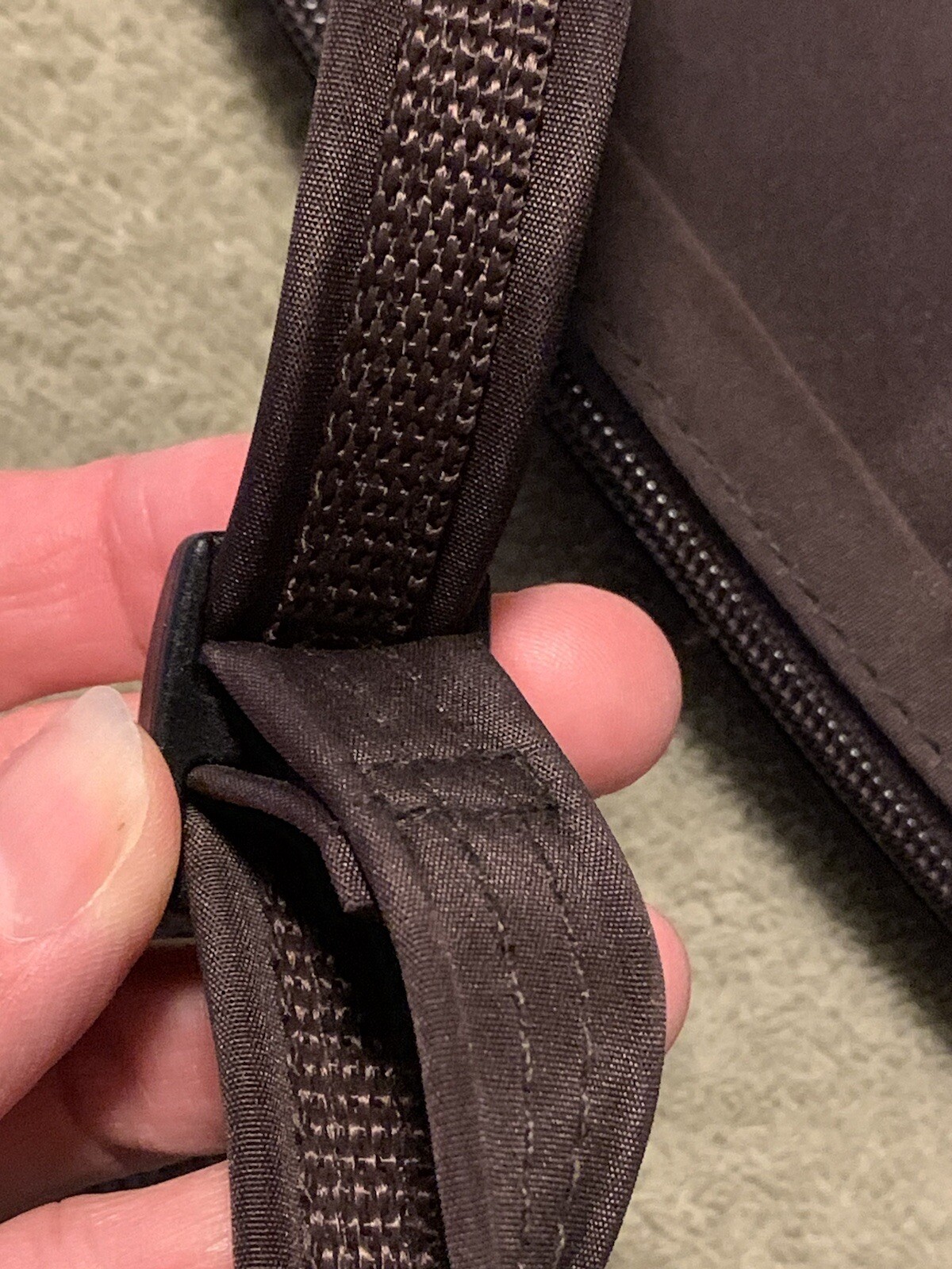 DayMakers RFID AntiTheft Brown Nylon Convertible … - image 11