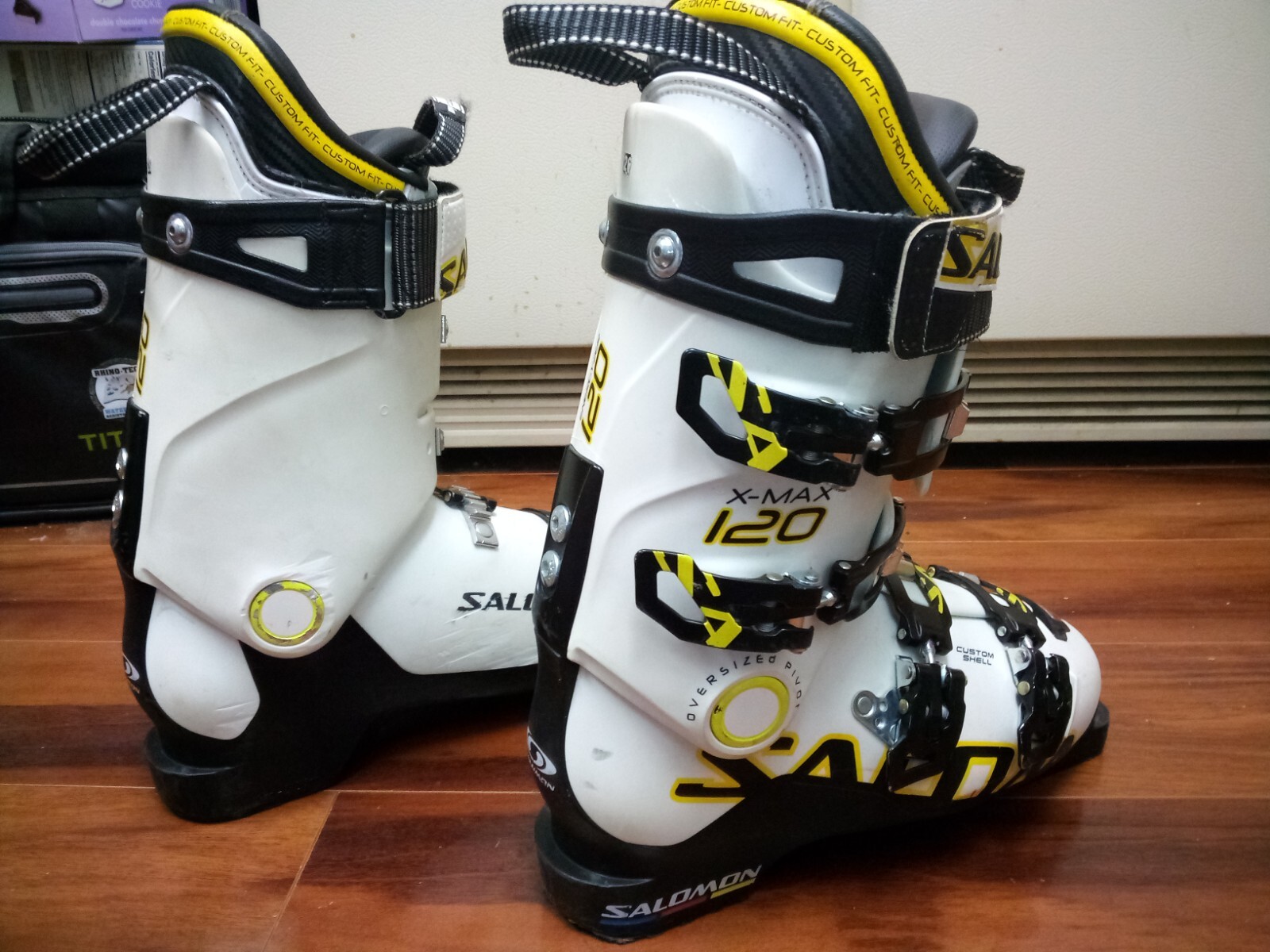 Salomon X Max 120 Stivali da sci 8 5 Bianco Nero 2017 TAGLIA 26 8 8 5 Splendididi in ottime condizioni