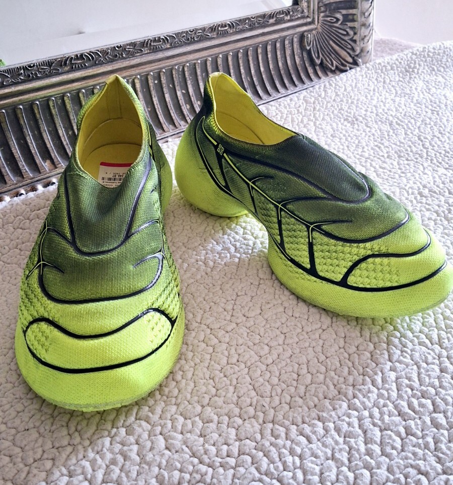 GIVENCHY TK-360 Plus Sneakers In Black Yellow EU 43 U S 10  display picture 2