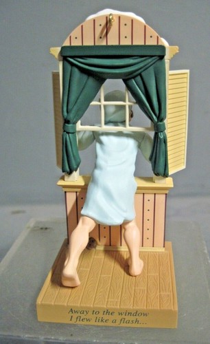 HALLMARK KEEPSAKE COLLECTORS CLUB ORNAMENT AWAY TO THE WINDOW 1997 - Imagen 3 de 4