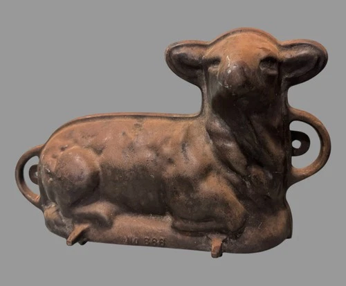 Vintage Griswold Figural Lamb Cast Iron 2 Piece Cake Mold No. 866
