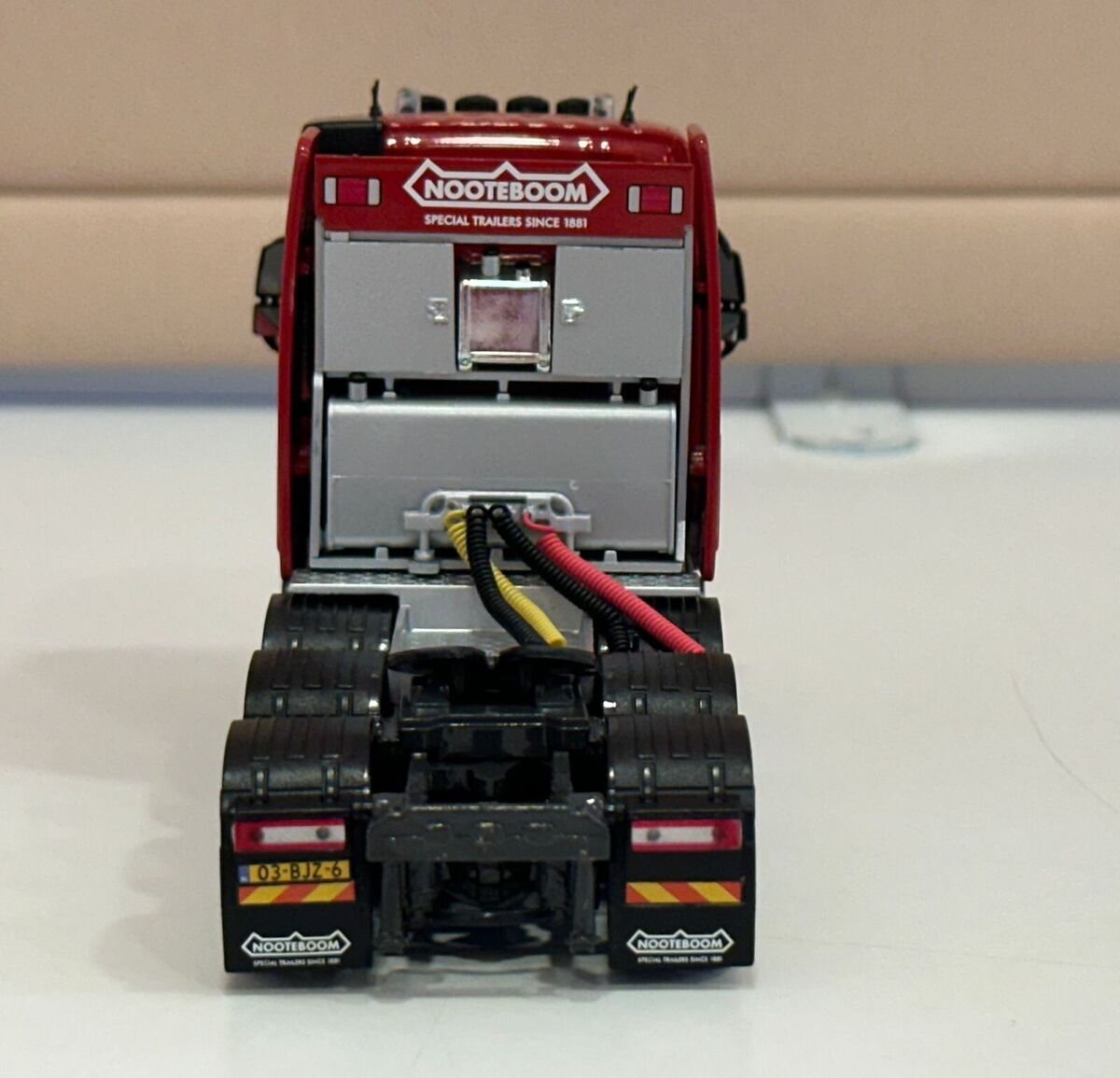 WSI truck models,Volvo FH4 Glob. 8X4 KNT Red Line Nooteboom WSI truck models,Volvo FH4 Glob. 8X4 KNT Red Line Nooteboom