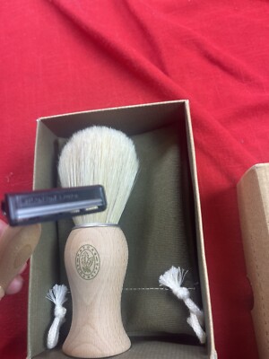 Shaving Brush Wood and Wood Handle Razor In Gift Box New Natura Acca Kappa