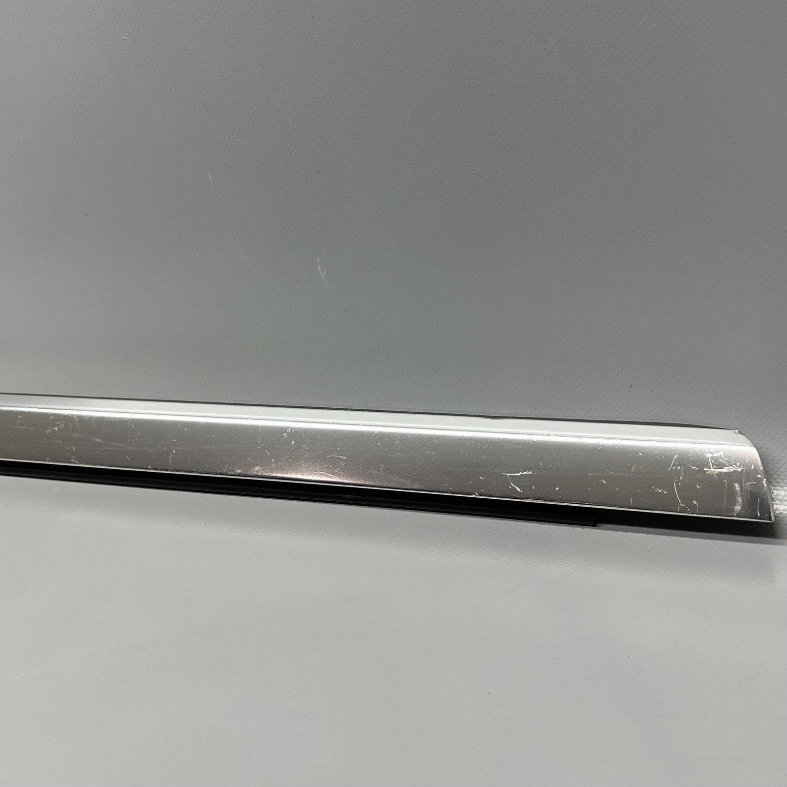 ROLLS ROYCE WRAITH RR5 DOOR MOLDING RIGHT 2014 OEM 7304786