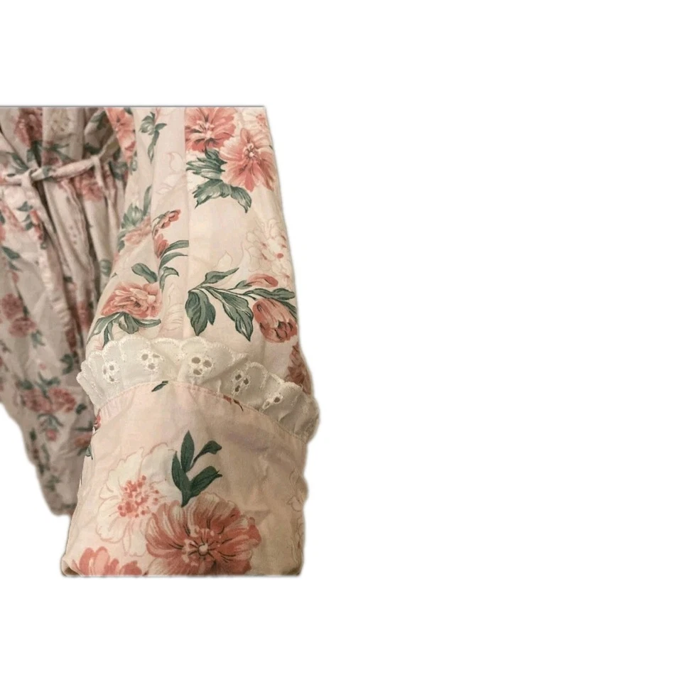 Antigo Roupão de Banho Cipreste 100% Algodão Floral com Cinto Acabamento Ilhós Jardim de Rosas Grande - Imagem 3 de 4