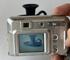 Fujifilm FinePix A400 Digital Camera 4.1MP Silver Tested Works