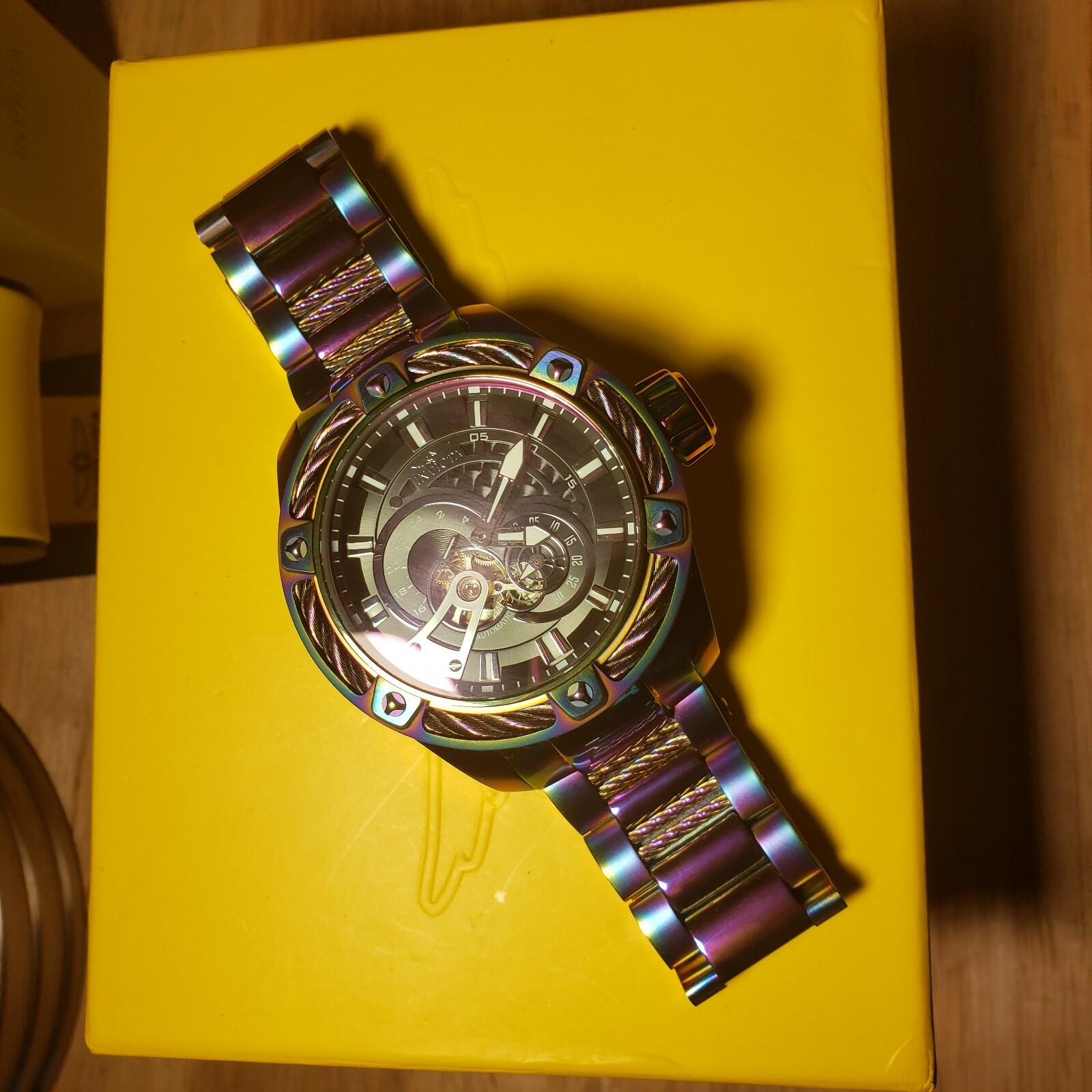 invicta bolt iridescent