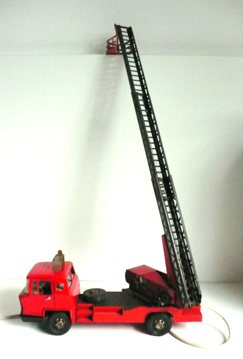 Camion De Pompiers Joustra Bernard – Grande échelle – Tôle 42cm – France 1960