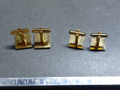 Lot De 2 Paires De Boutons De Manchettes - Dont Une Paire Plaquée Or - Réf. 02540J - Occasion