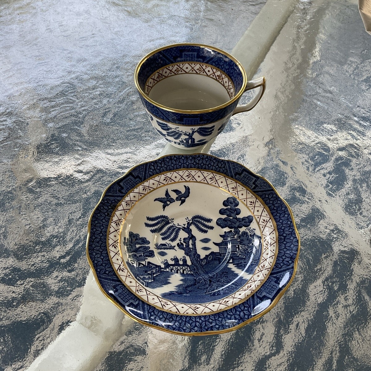 Booths Real Old Willow with Gold Trim A8025 Blue Willow Cup