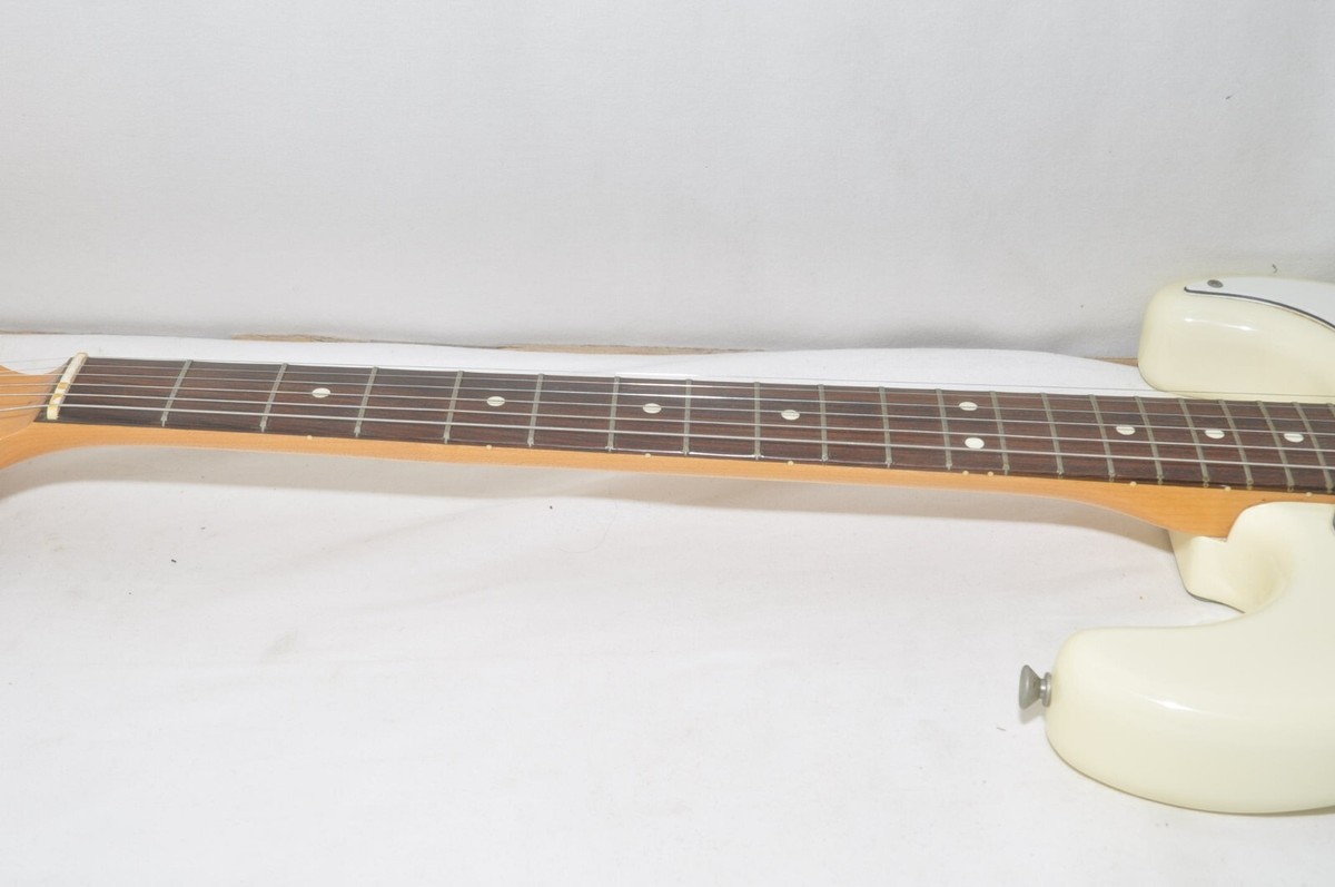 YAMAHA ST400R Stratocaster type 80s Electric Guitar Ref No. 6901