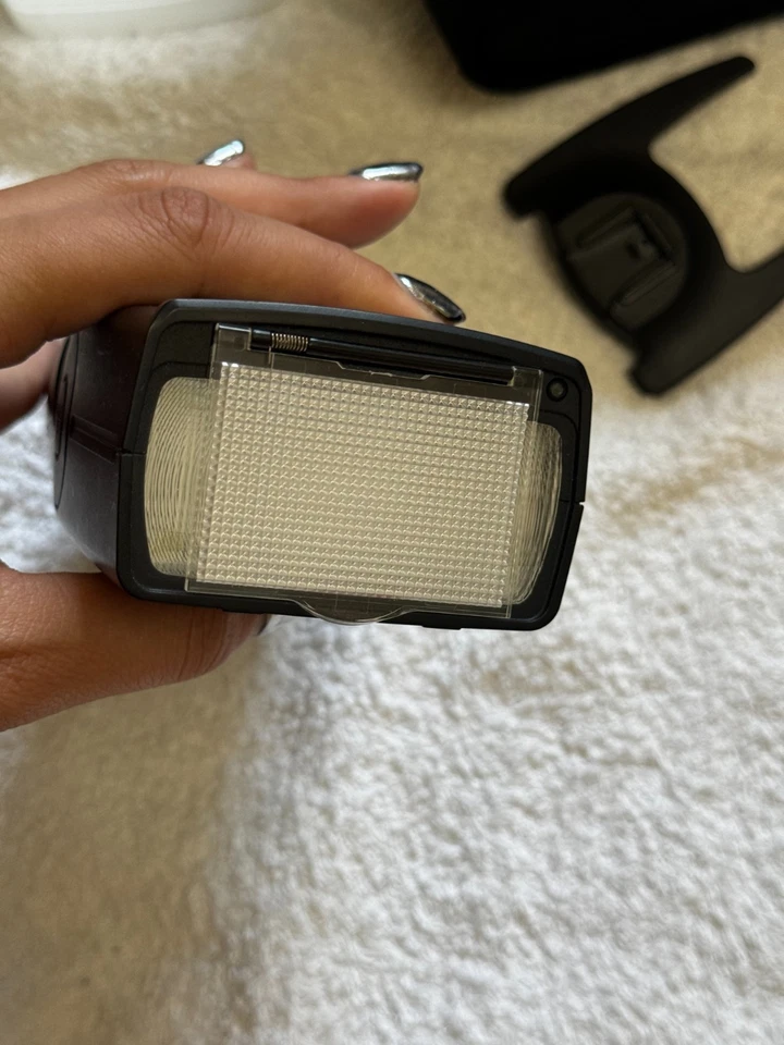 Canon Speedlite 470EX-AI Flash Gun - Black Automatic Rotating Flash Head - Image 3 of 4