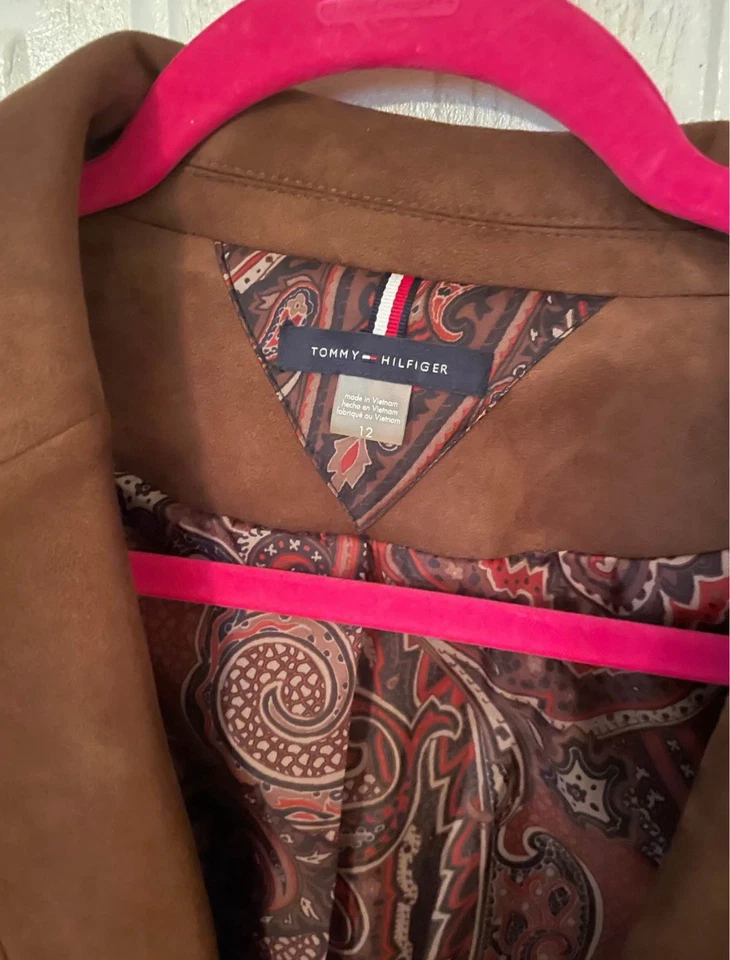 Blazer Tommy Hilfiger de gamuza sintética para mujer talla 12 otoño marrón, suave y cómodo” Foto 2 de 3