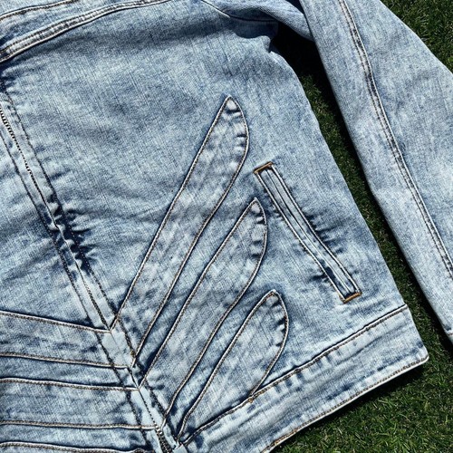 Jeansjacke mit Racing-Thema - Bild 7 von 8