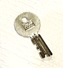 KEY for SINGER FEATHERWEIGHT CARRYING CASE  (solid brass - zinc plated)