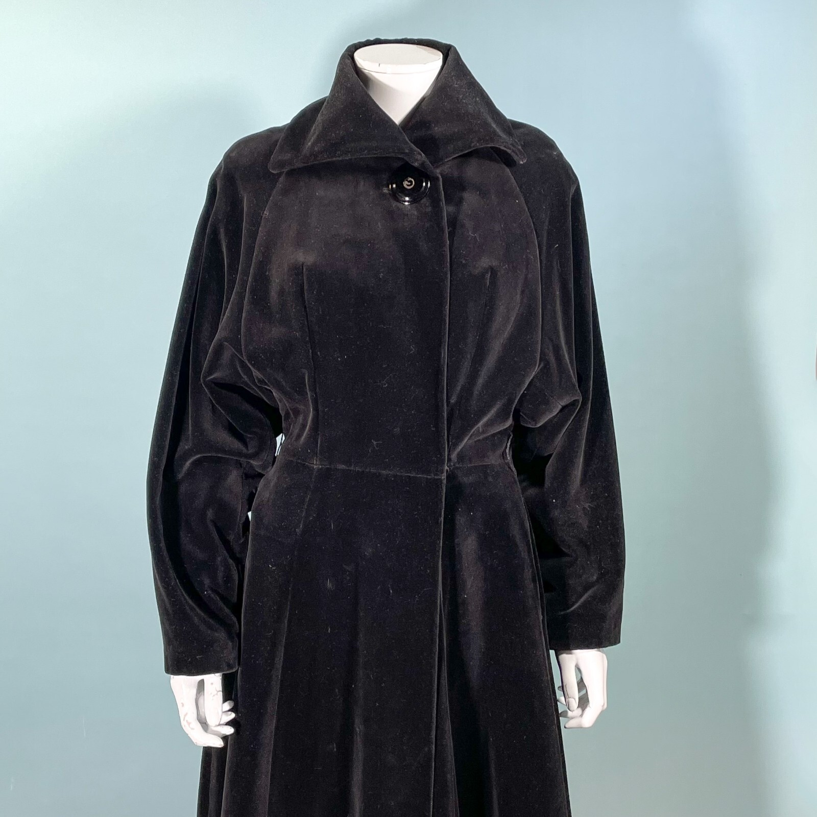 Vintage 40s Black Velvet Princess Coat, St Anne E… - image 8