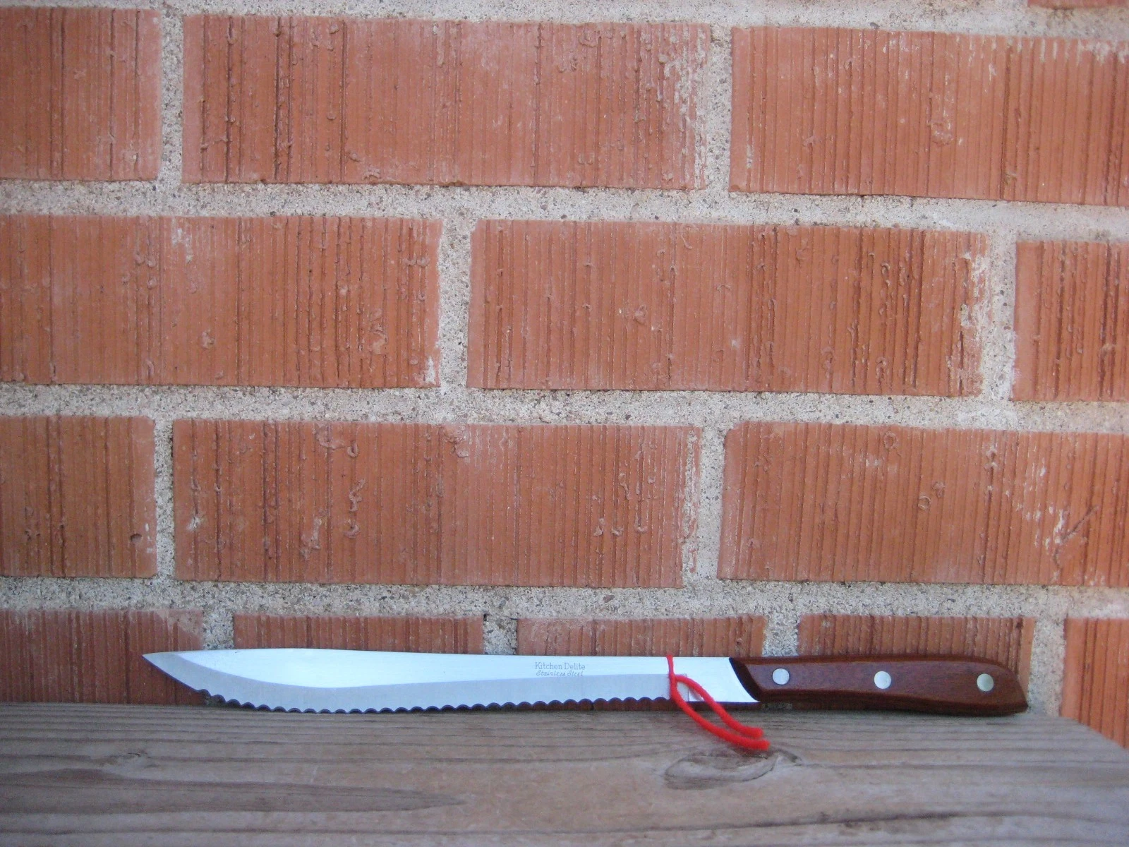 Vintage 9" Blade * KITCHEN DELITE * Serrated Bread Slicing Knife JAPAN