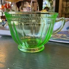VTG Federal Glass Co. “Colonial Fluted / Rope"  Uranium Coffee/Teacup