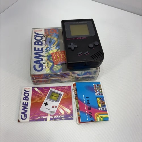 NINTENDO GAMEBOY ORIGINAL GAME CONSOLE INCLUDE STORAGE CASE