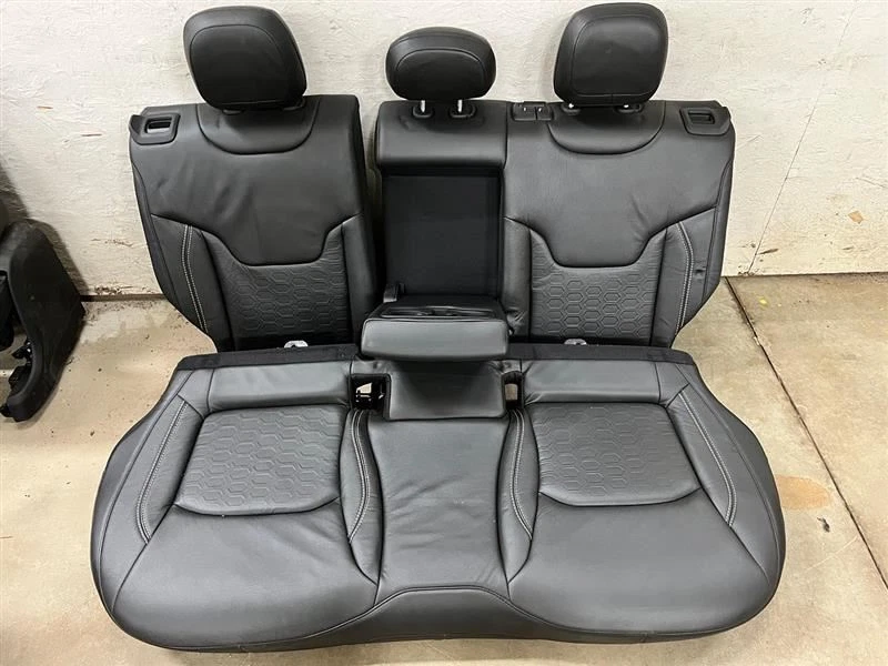 Juego de asientos de cubo de tela y cuero para brújula 17-21 2824822 Foto 2 de 4