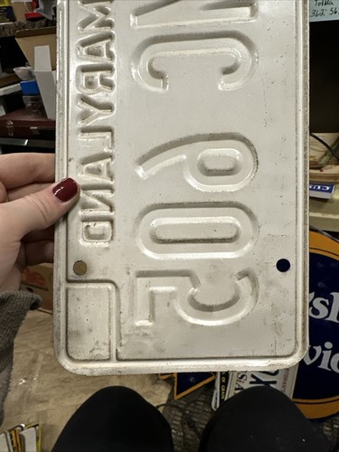 1970s Maryland License Plate EMC 605 - Picture 19 of 24