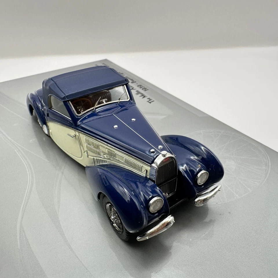 MINICHAMPS Bugatti Type 57C Aravis 1939 Model Car 1:43 Mullin Automotive Museum - Image 3 of 4