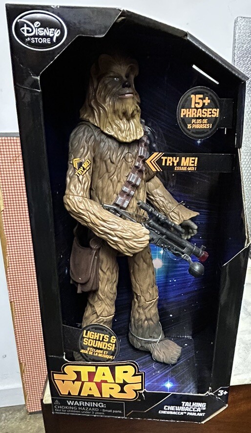 DISNEY STORE STAR WARS TALKING CHEWBACCA WITH LIGHT UP CROSSBOW